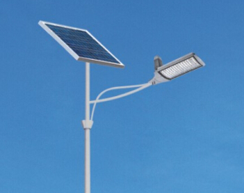 華可：太陽能路燈蓄電池應如何維護？