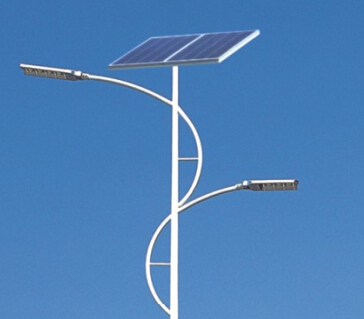 農村都安裝太陽能LED路燈，可謂是一舉兩得