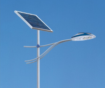 農(nóng)村太陽(yáng)能路燈配置蓄電池還是鋰電池好？